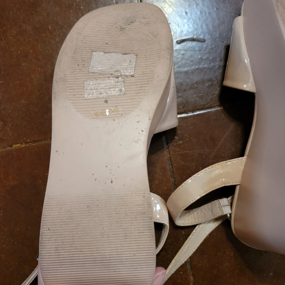 Women's Cream Platform Sandals - Picture 7 of 12